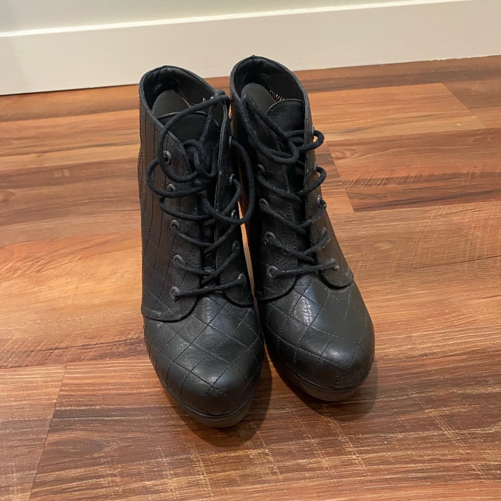 Seychelles Heeled Platform Bootie